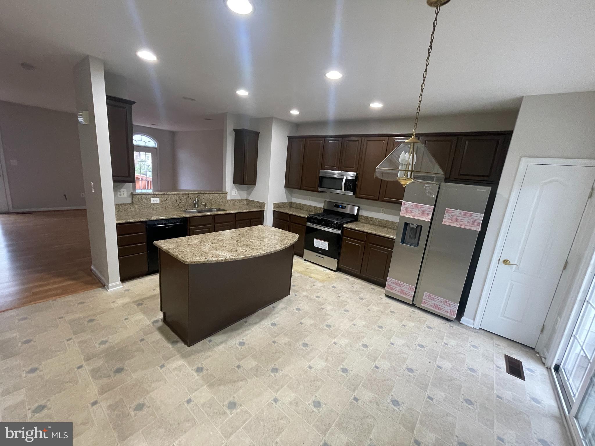 STONE RIDGE NORTH - Residential Lease