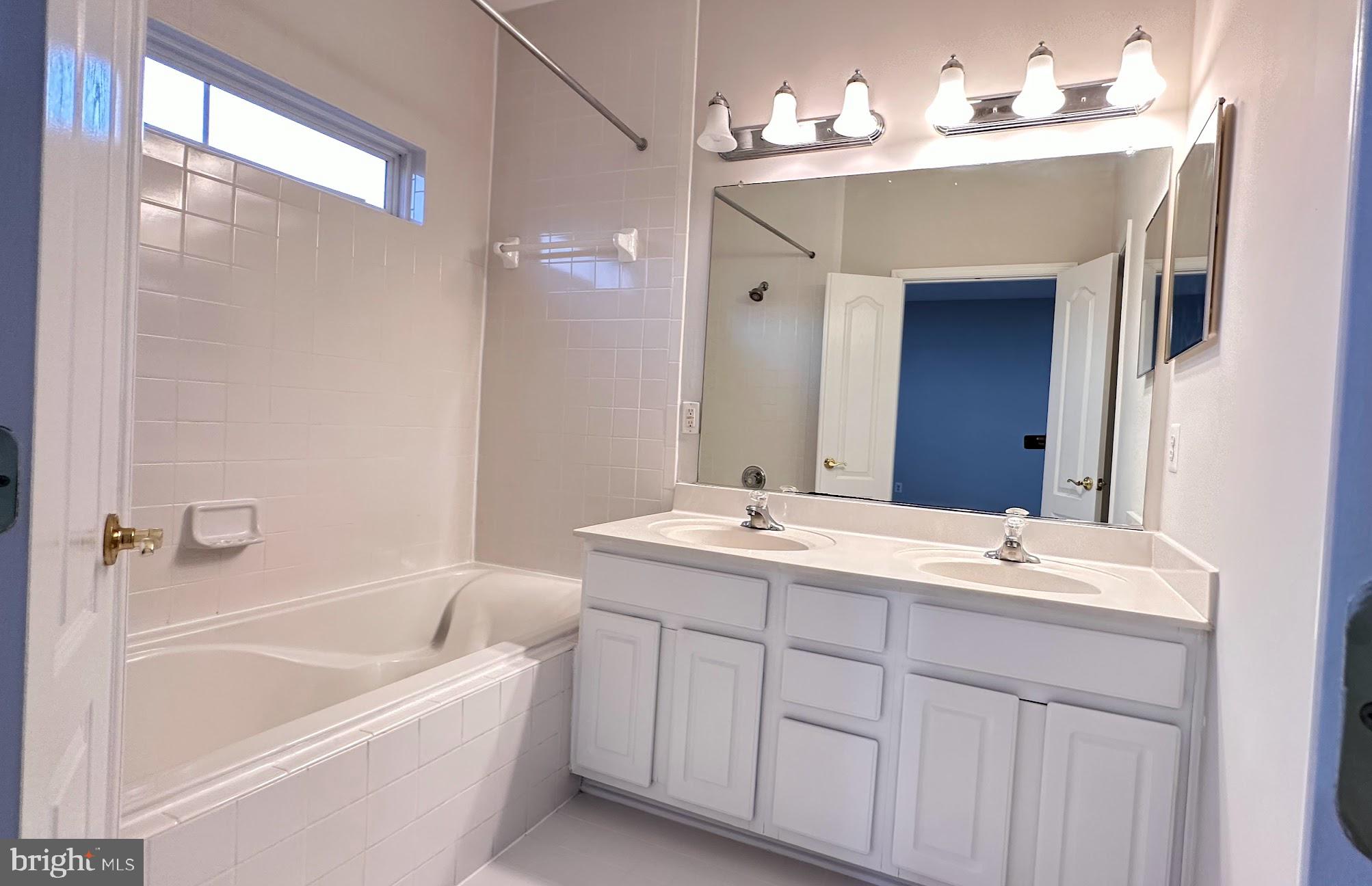 STONE RIDGE NORTH - Residential Lease