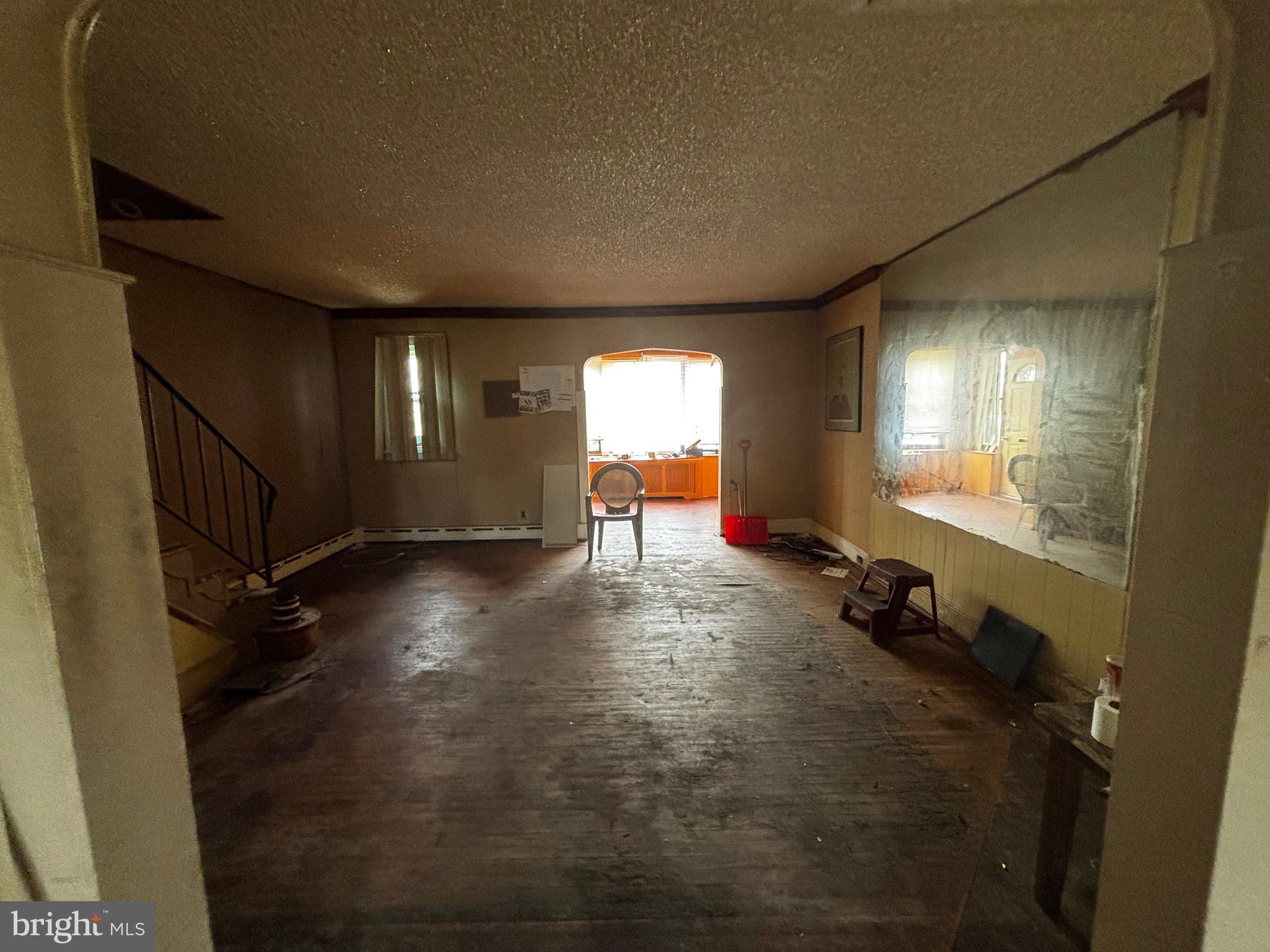 7316 W PASSYUNK AVENUE