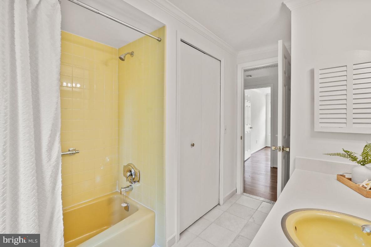 SEMINARY RIDGE - Residential