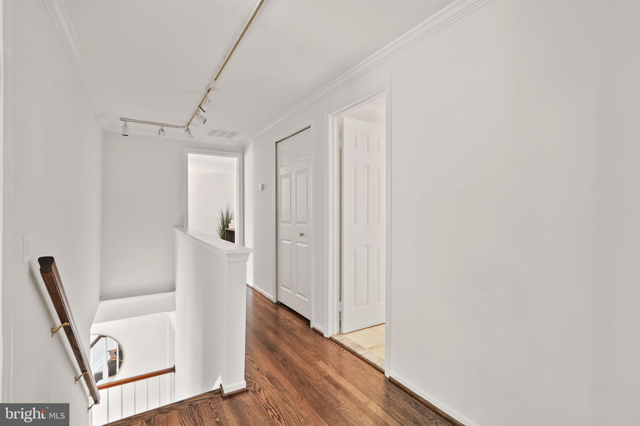 SEMINARY RIDGE - Residential