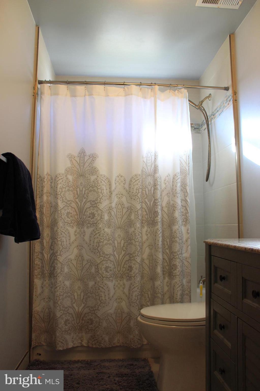 KENT ISLAND ESTATES - Residential