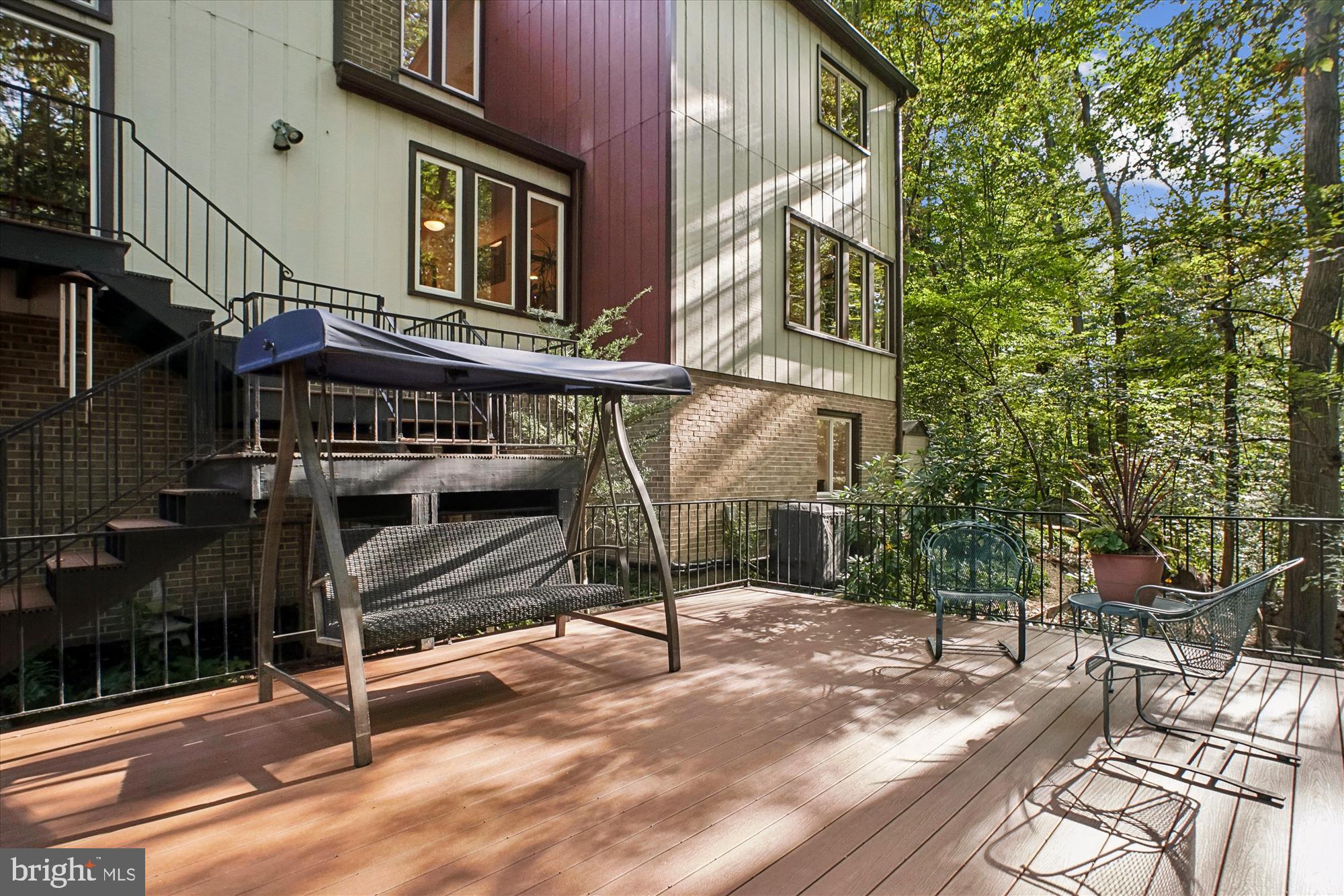 CHAIN BRIDGE FOREST - Residential