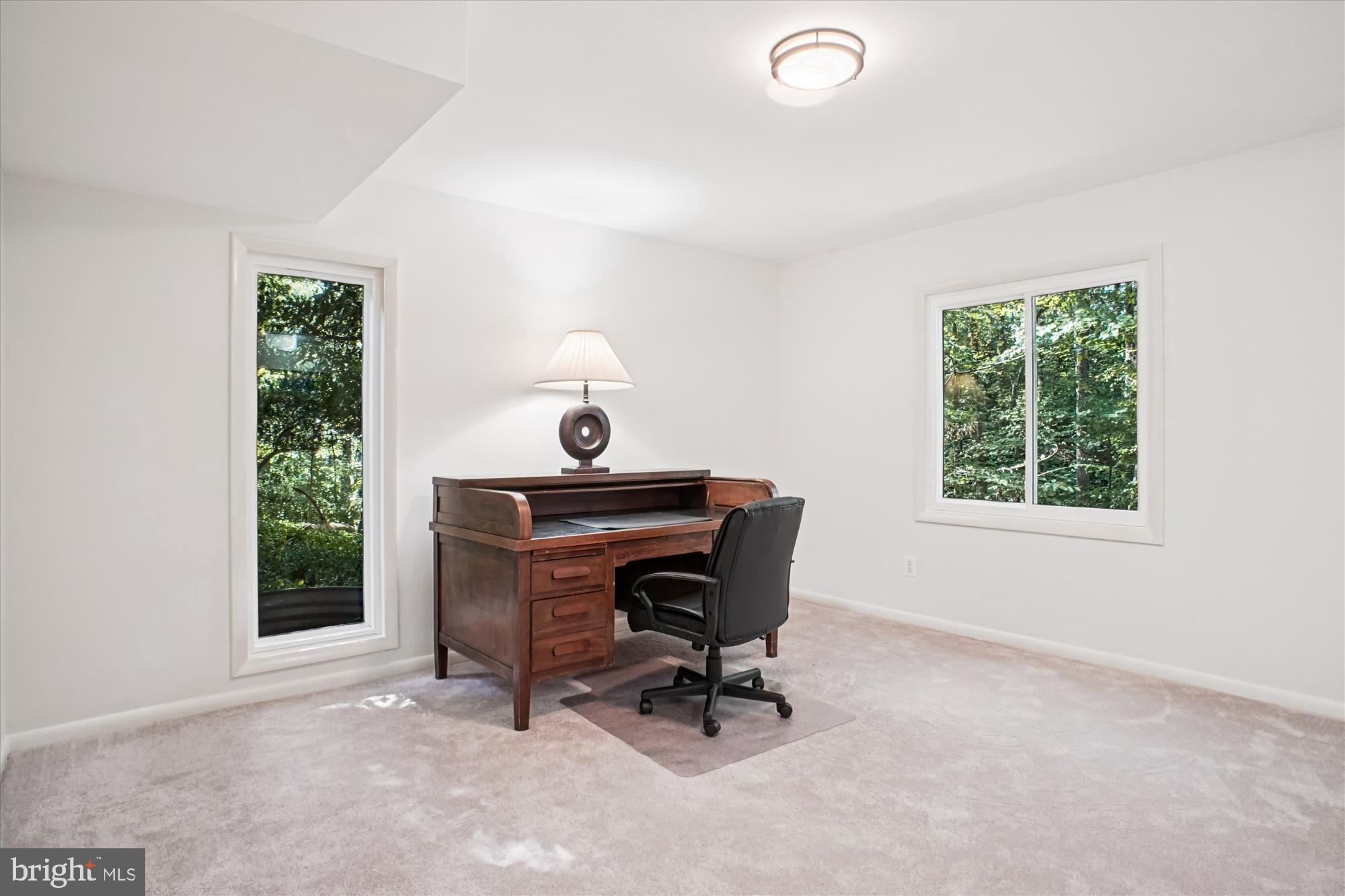 CHAIN BRIDGE FOREST - Residential