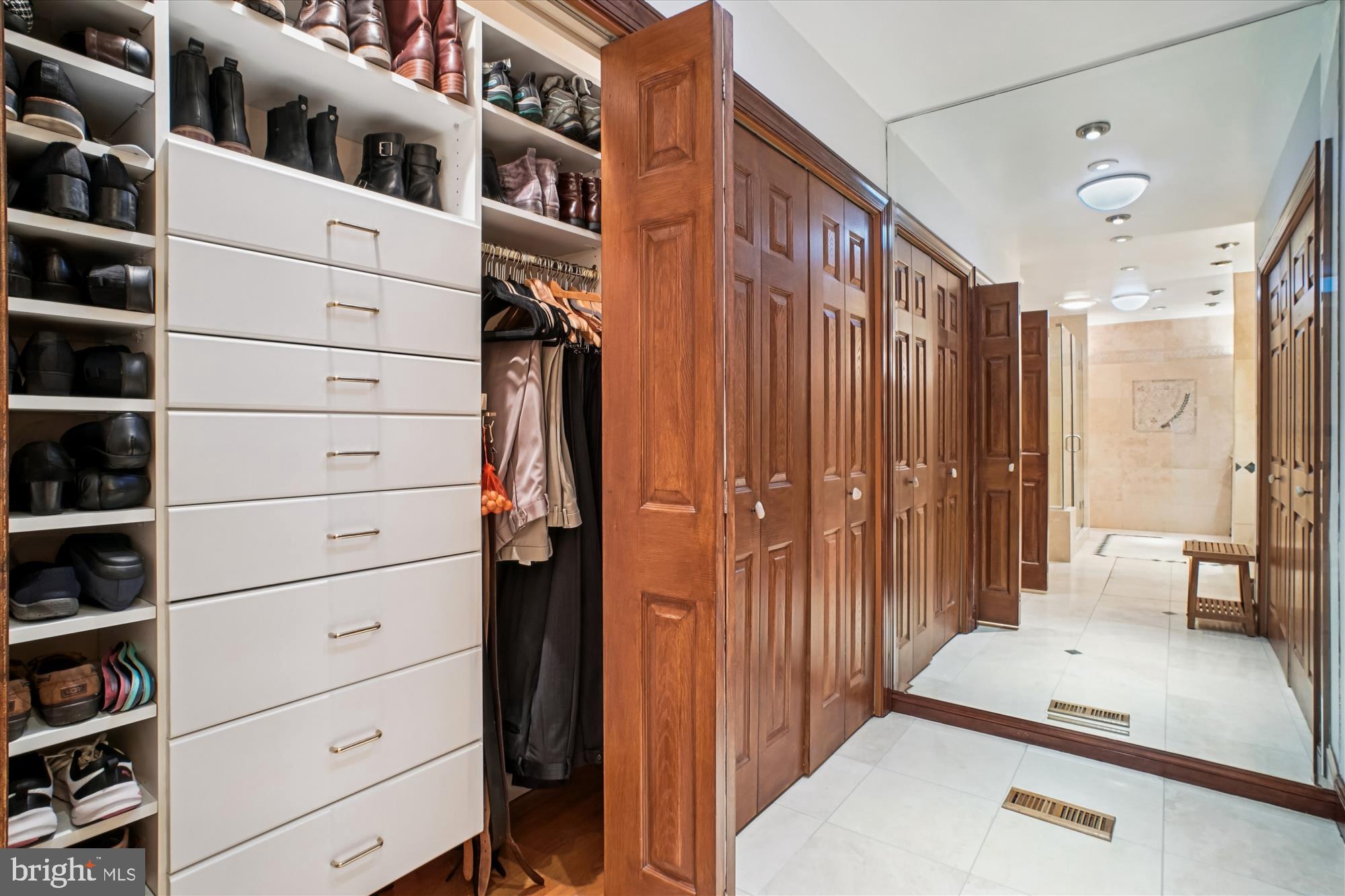 CHAIN BRIDGE FOREST - Residential