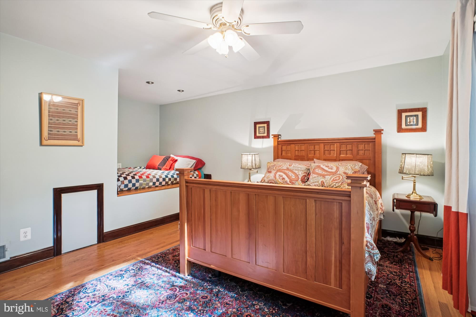 CHAIN BRIDGE FOREST - Residential