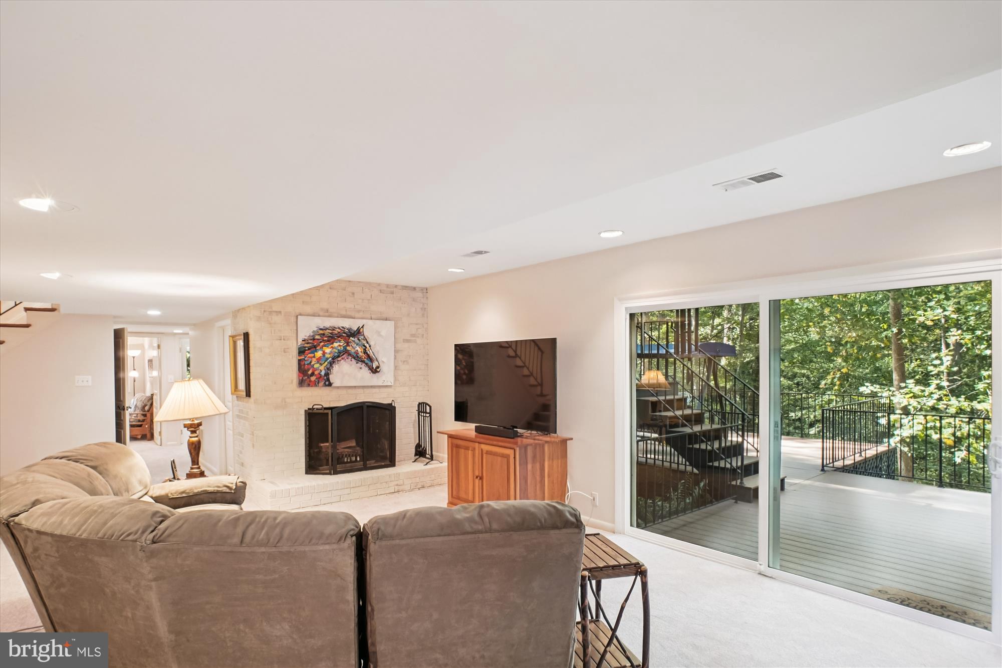 CHAIN BRIDGE FOREST - Residential