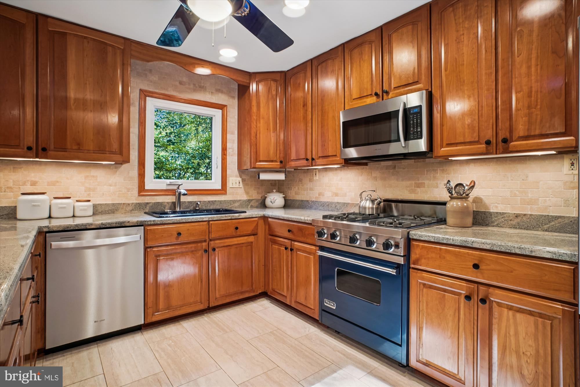 CHAIN BRIDGE FOREST - Residential