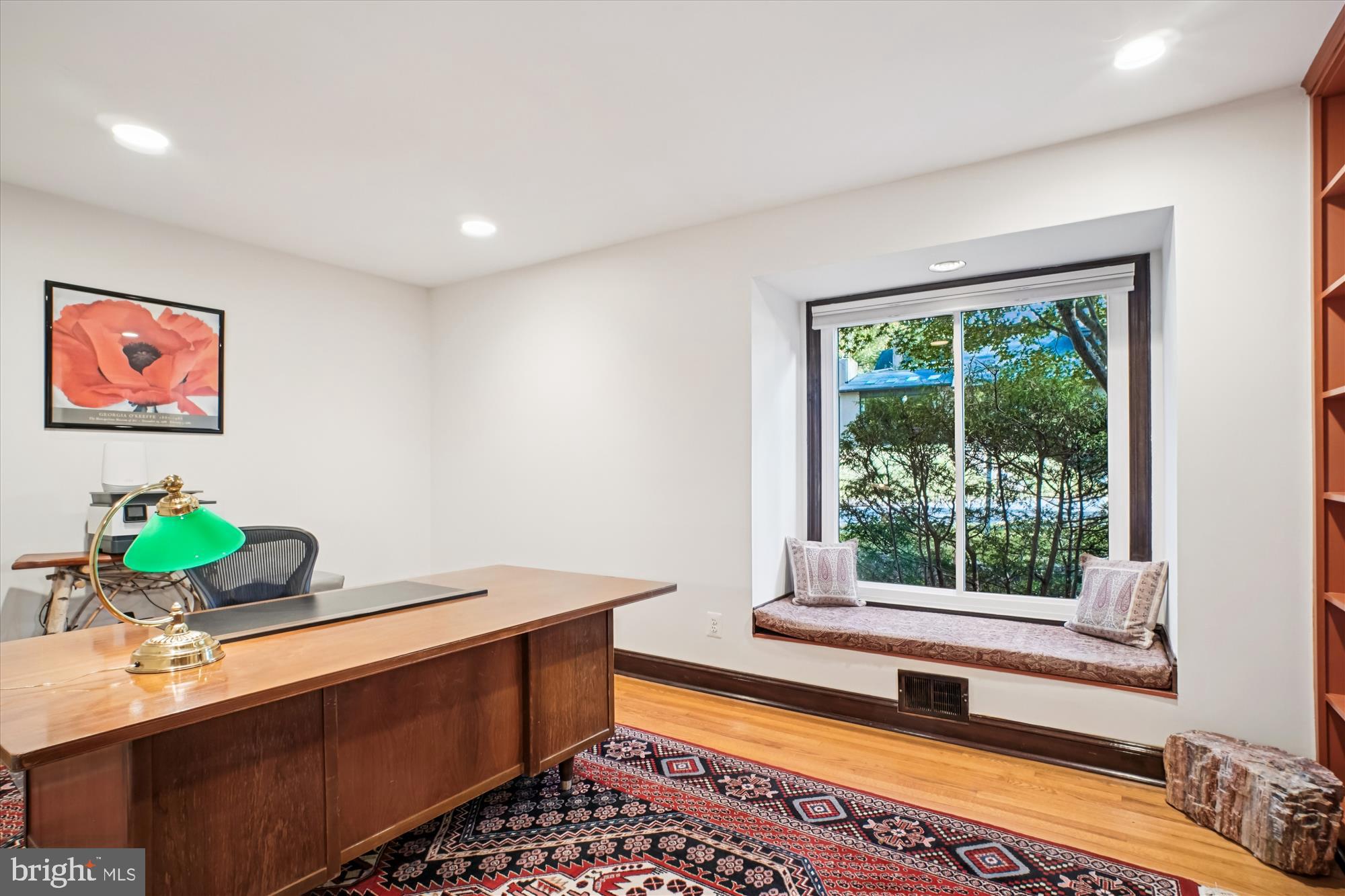 CHAIN BRIDGE FOREST - Residential