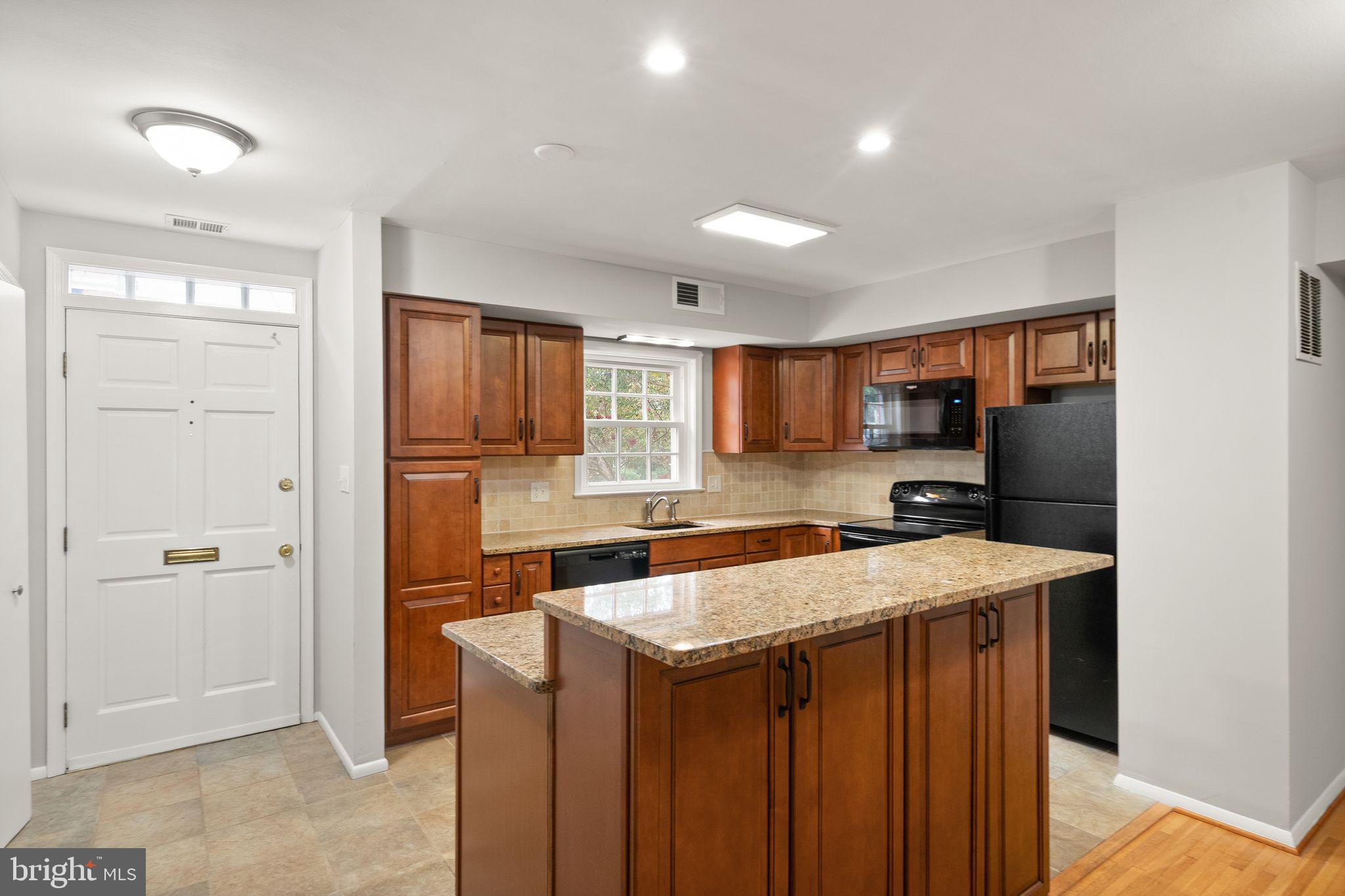 6611 BURLINGTON PLACE