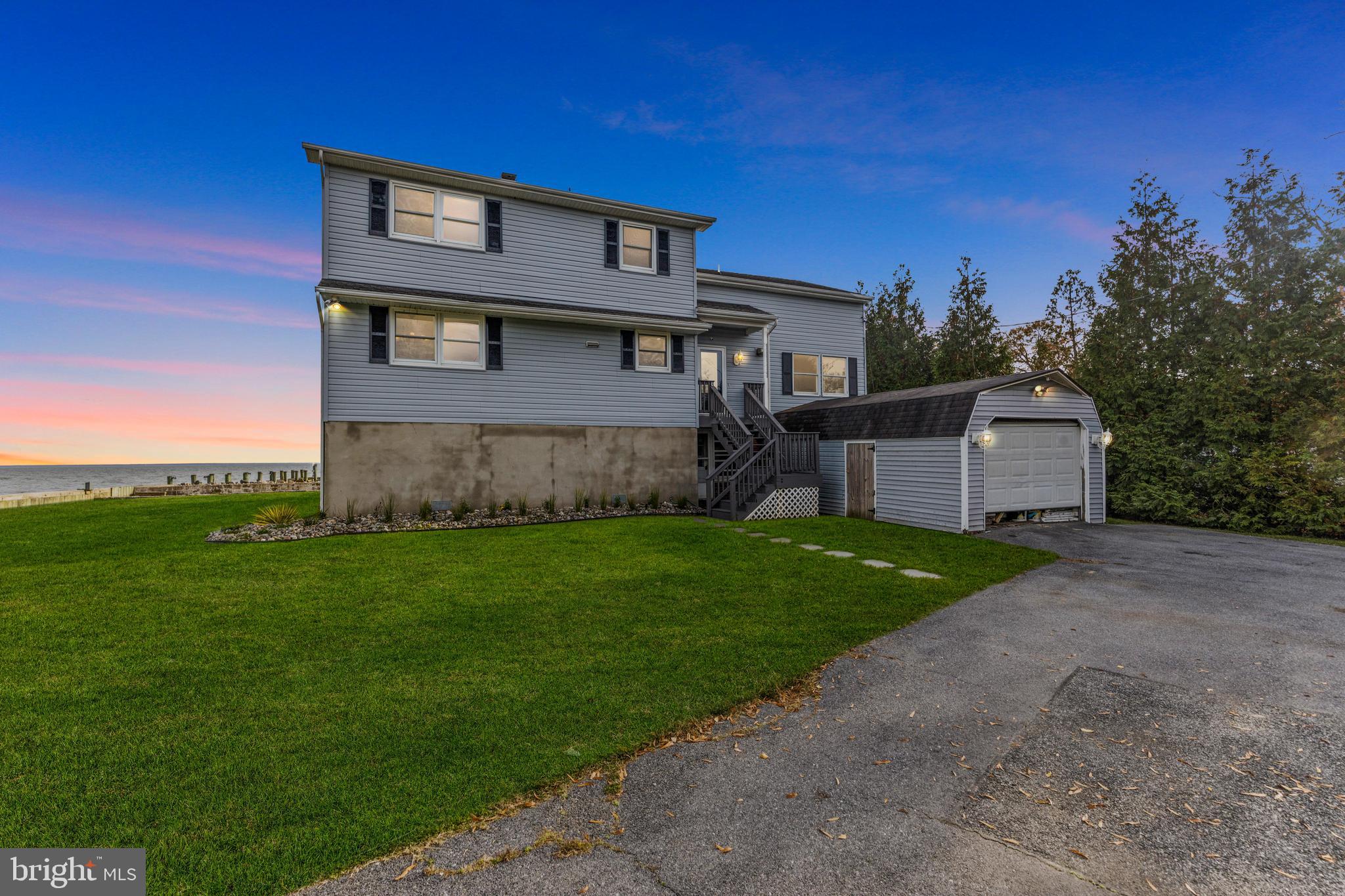 BOWLEYS QUARTERS - Residential