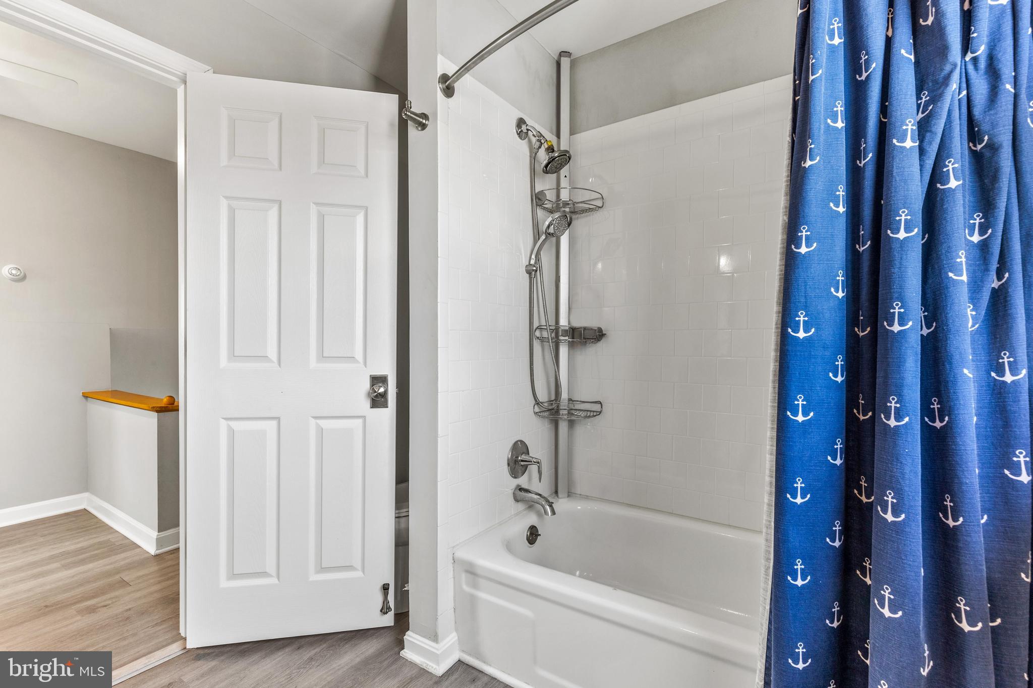 BOWLEYS QUARTERS - Residential