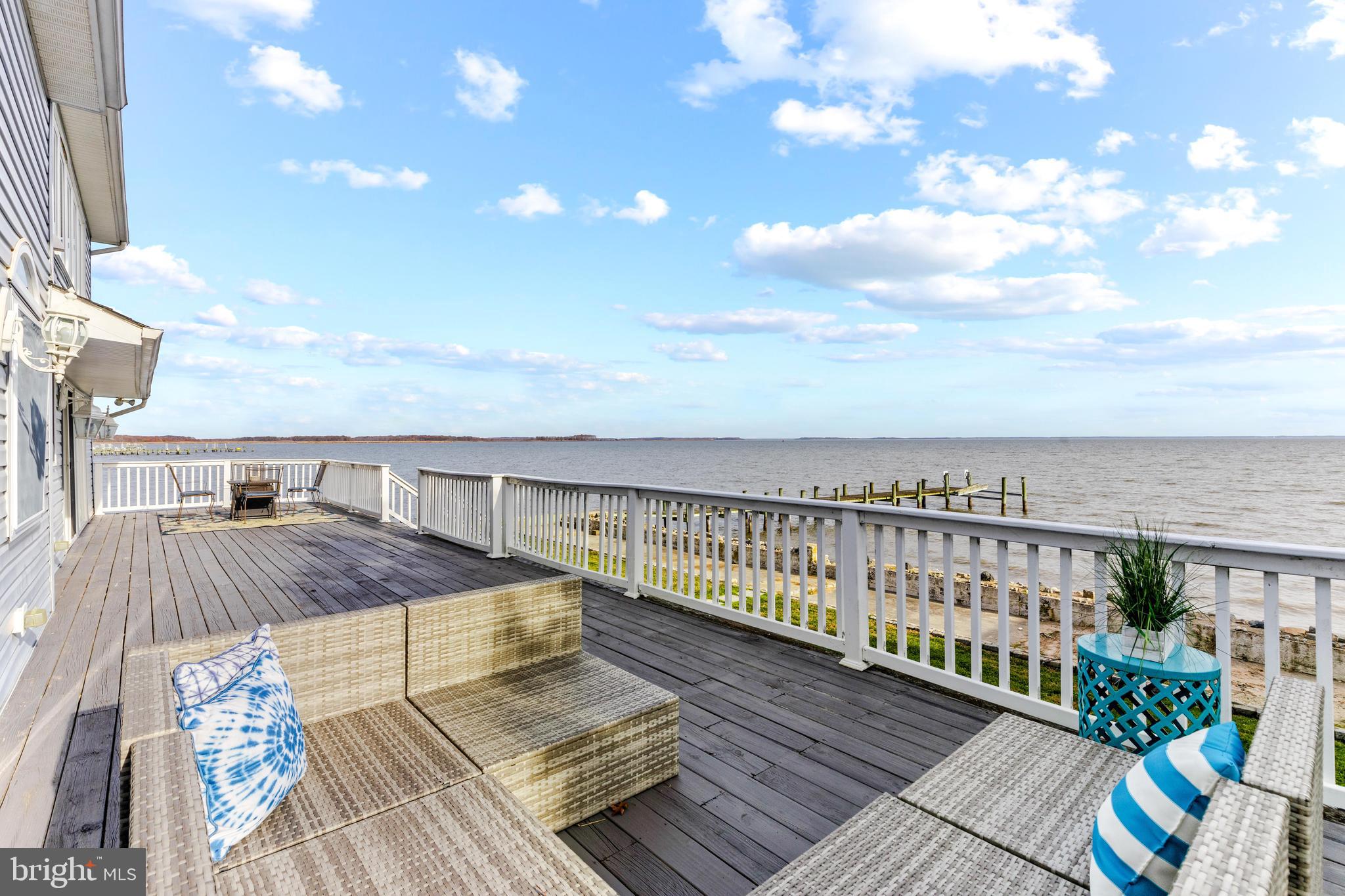 BOWLEYS QUARTERS - Residential