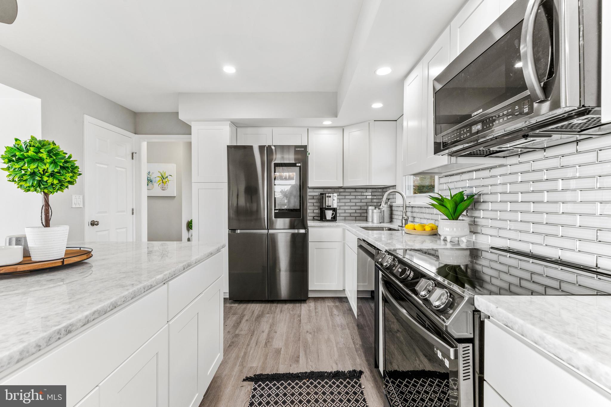 BOWLEYS QUARTERS - Residential