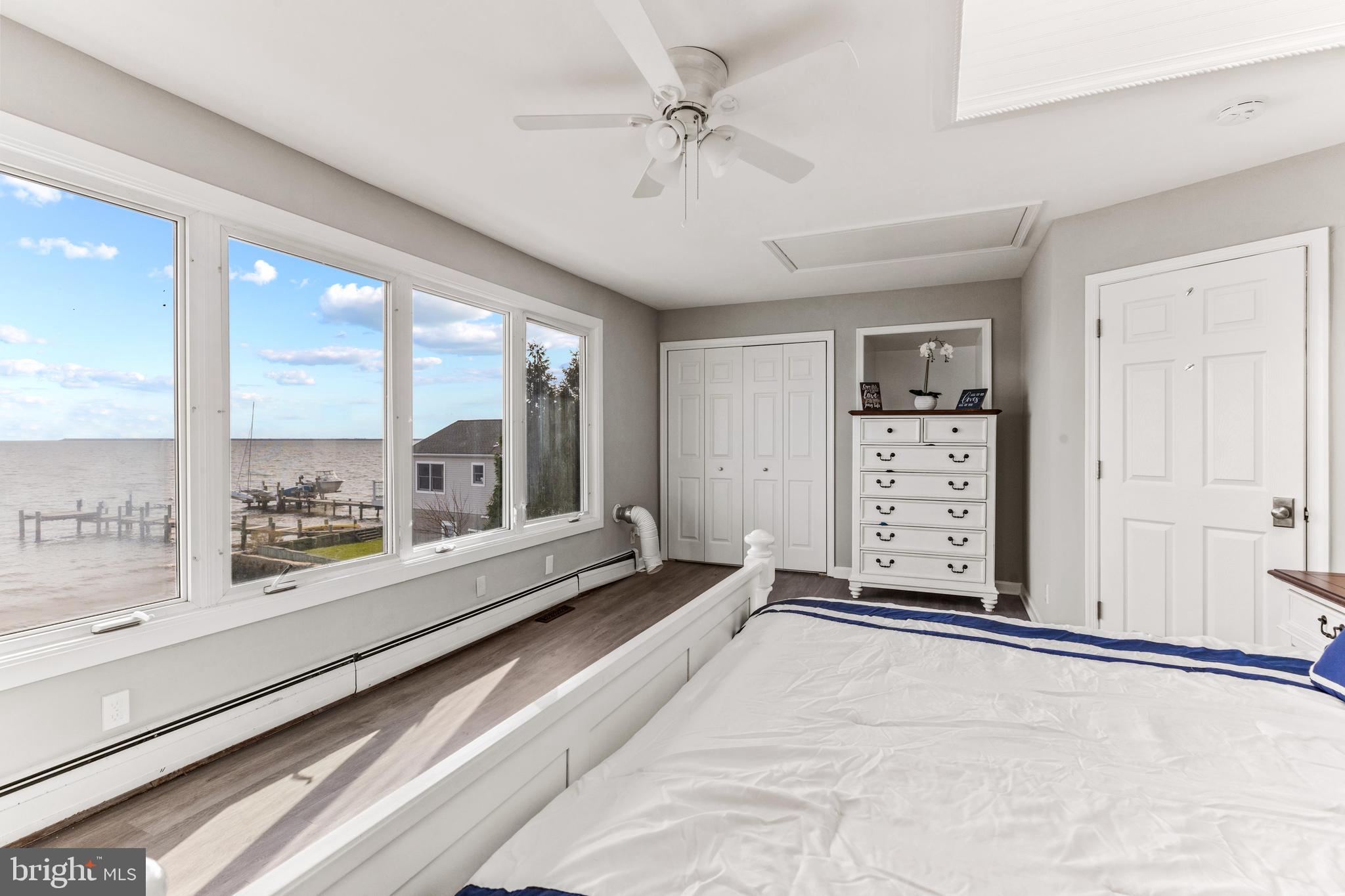 BOWLEYS QUARTERS - Residential