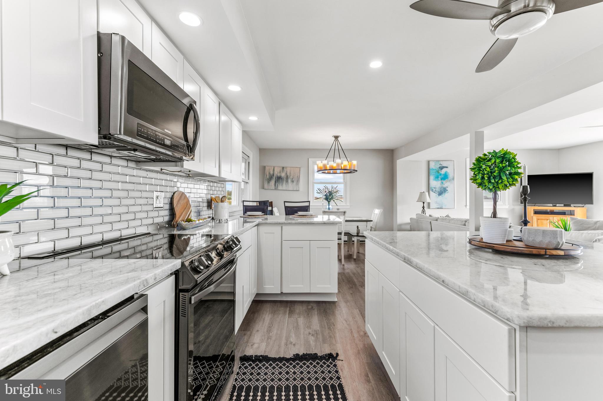 BOWLEYS QUARTERS - Residential