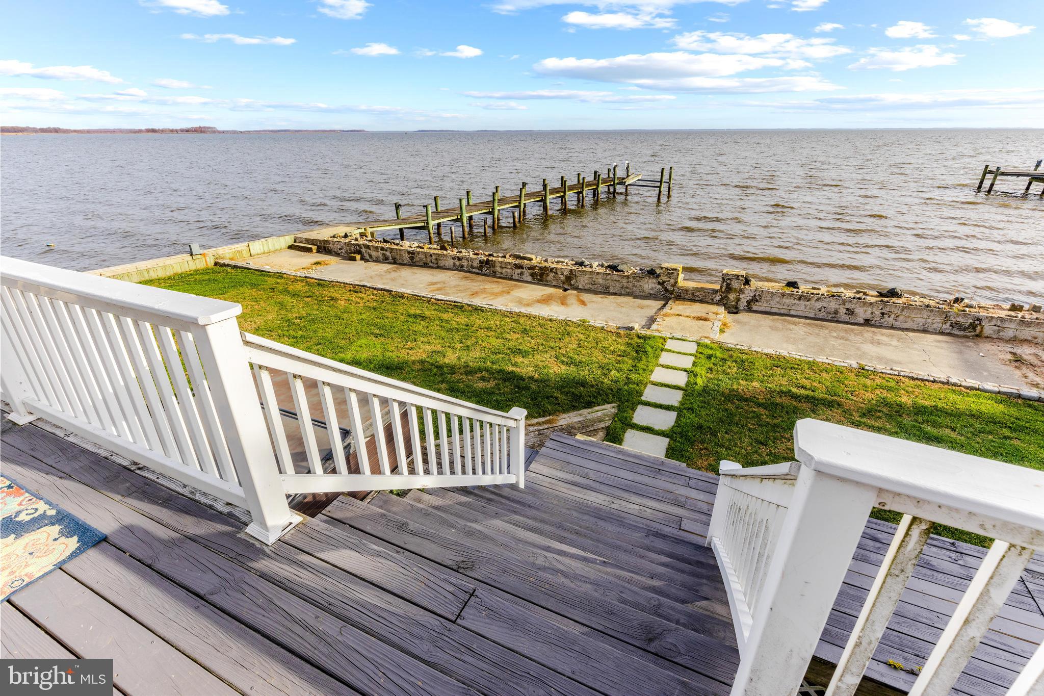 BOWLEYS QUARTERS - Residential