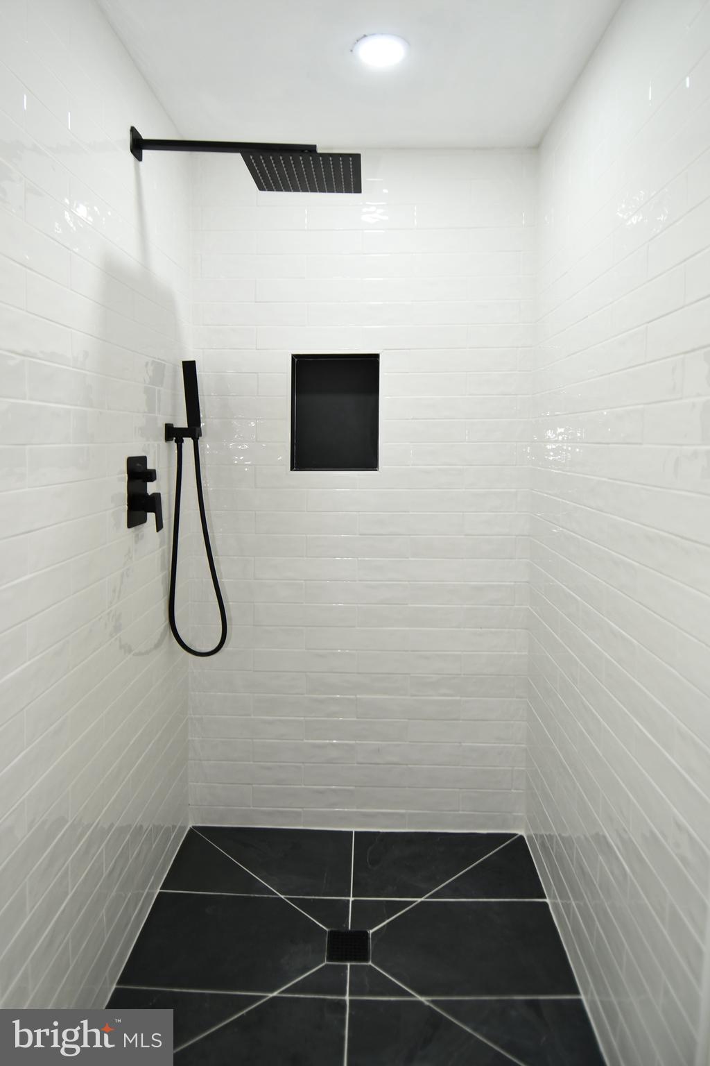 DAMASCUS OUTSIDE - Residential