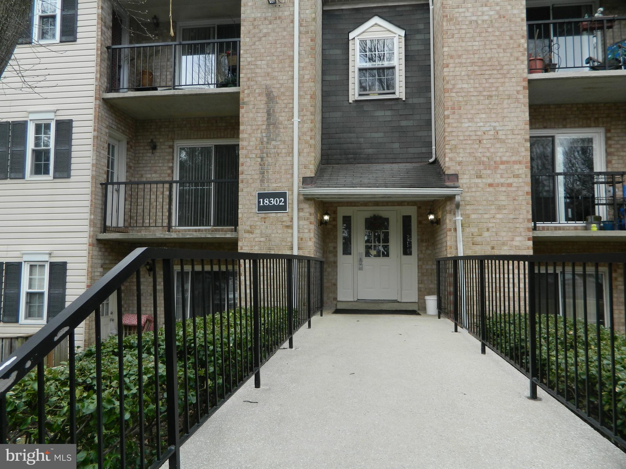 FLOWER HILL - Residential Lease