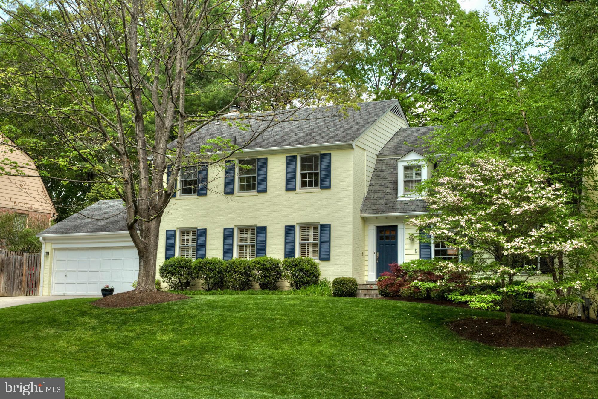 RIVER FALLS - Residential