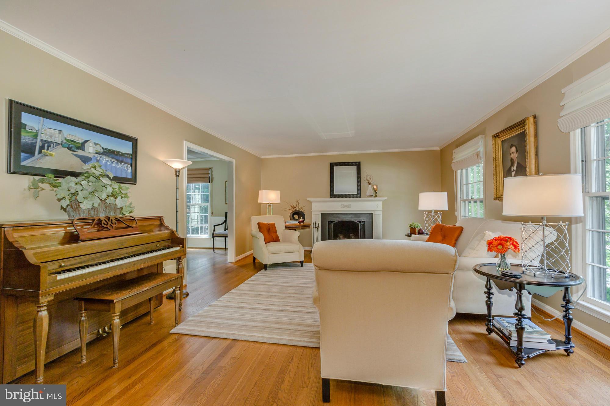 RIVER FALLS - Residential