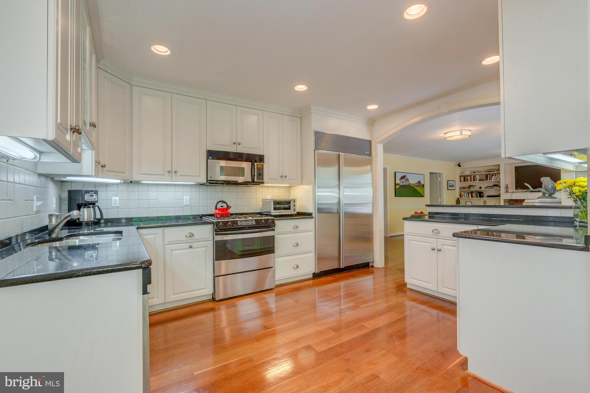 RIVER FALLS - Residential