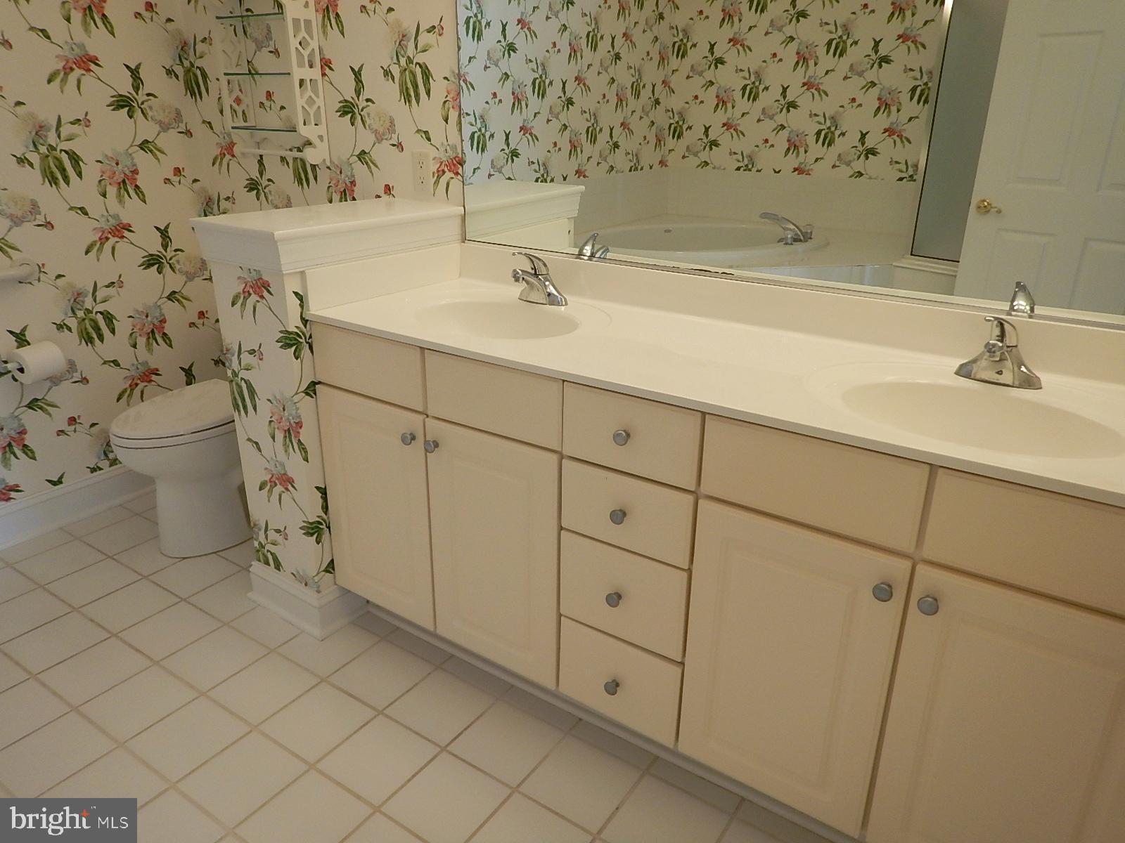 WATERS EDGE - Residential