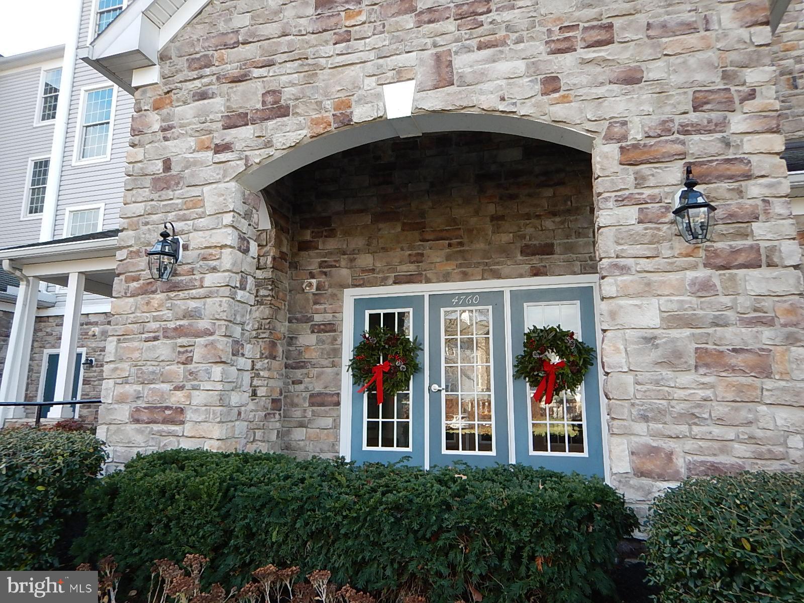 WATERS EDGE - Residential