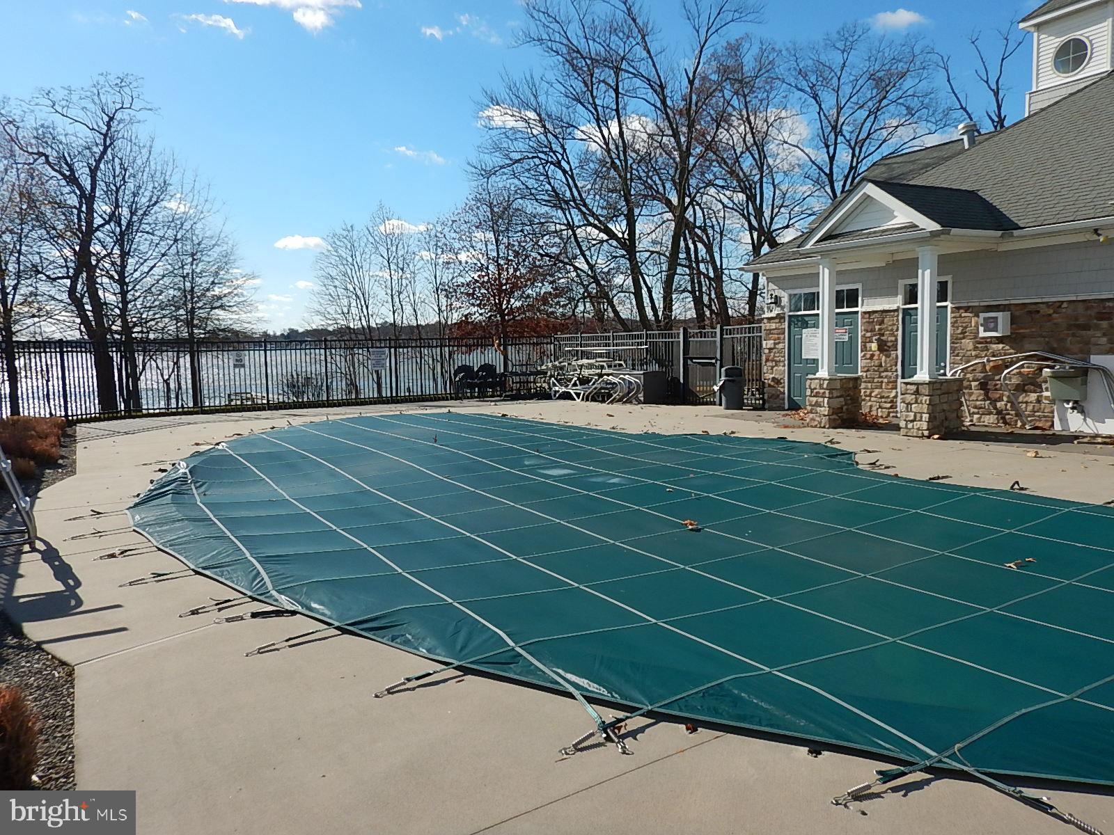 WATERS EDGE - Residential