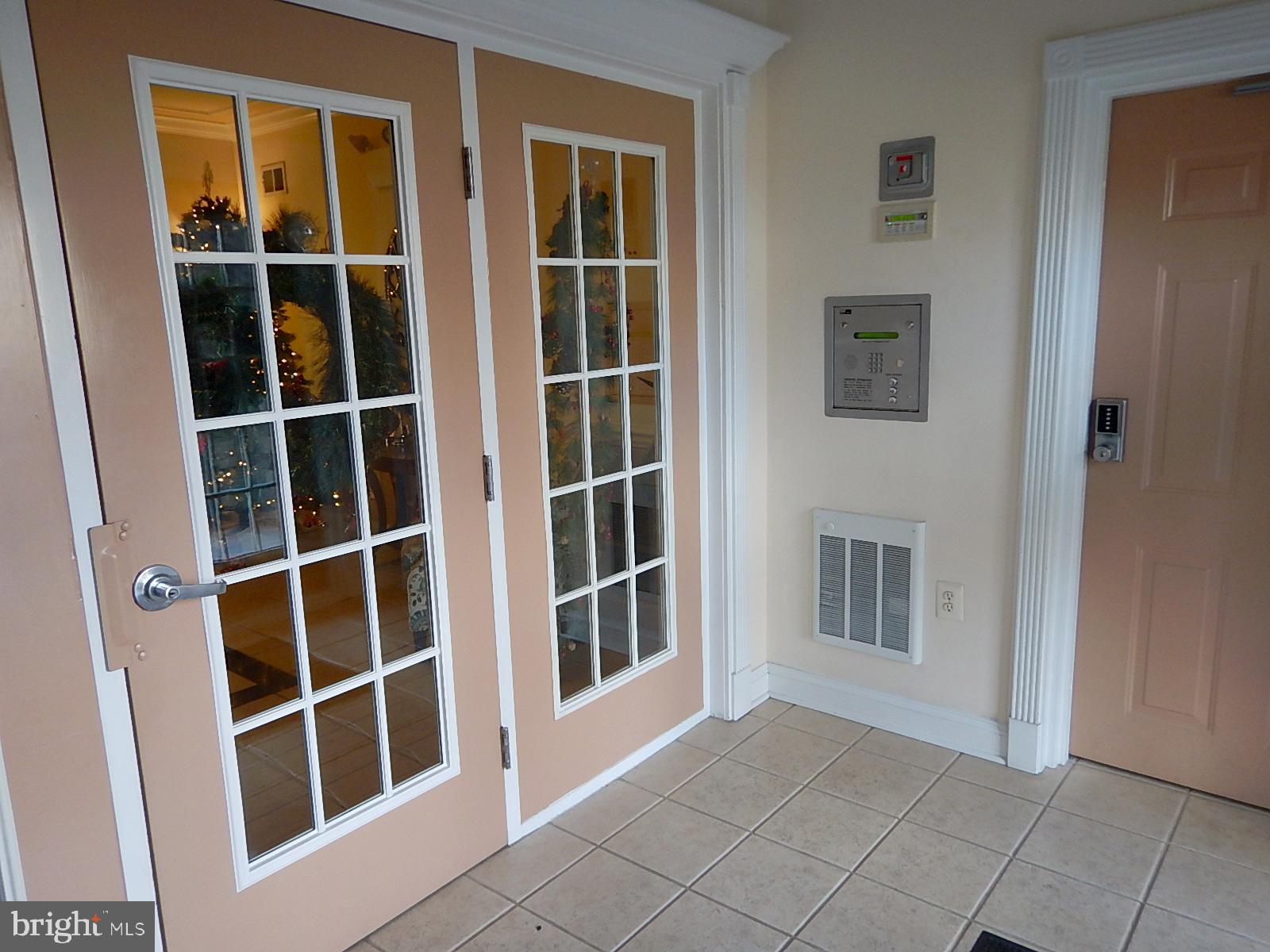 WATERS EDGE - Residential