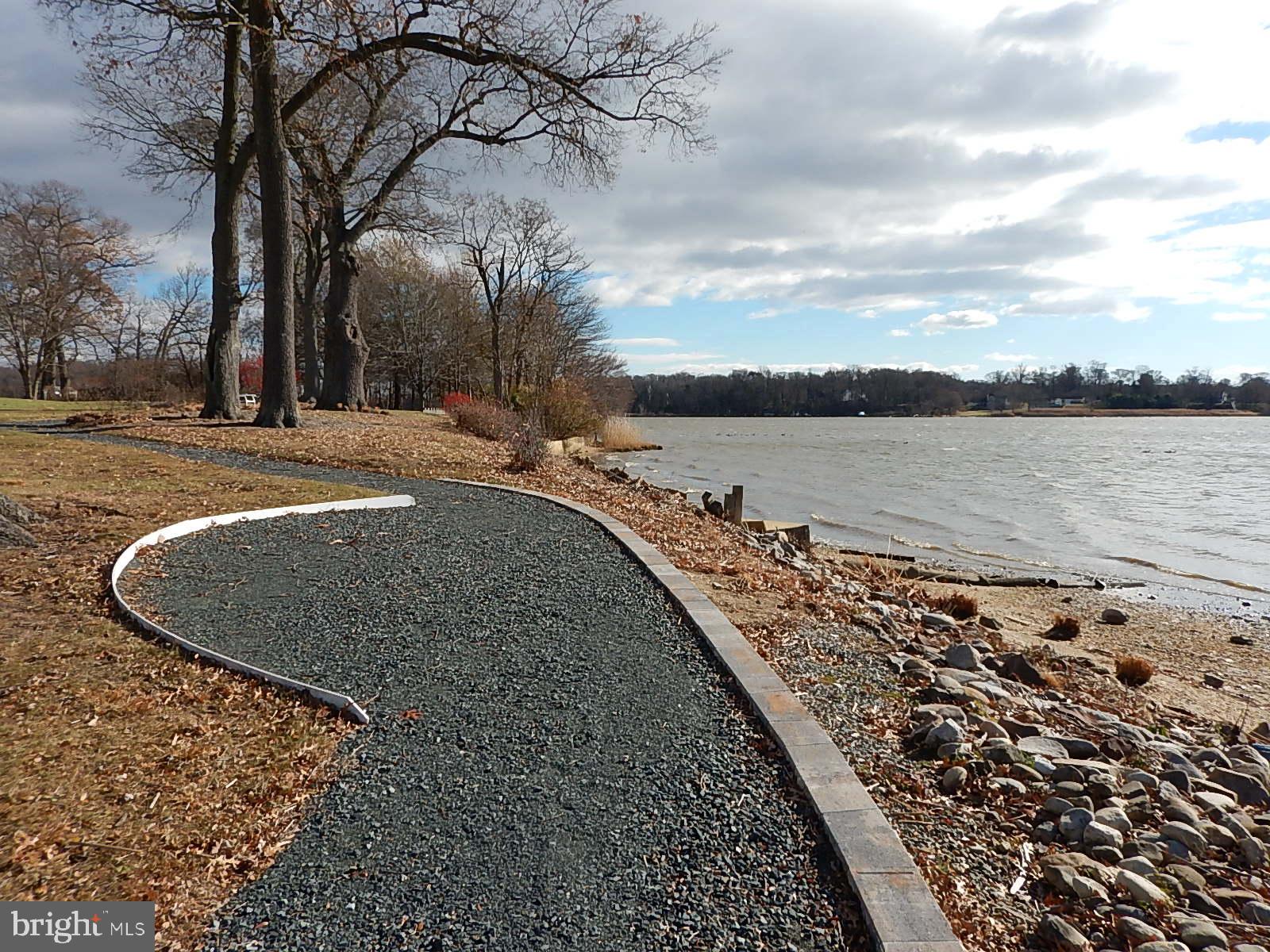 WATERS EDGE - Residential