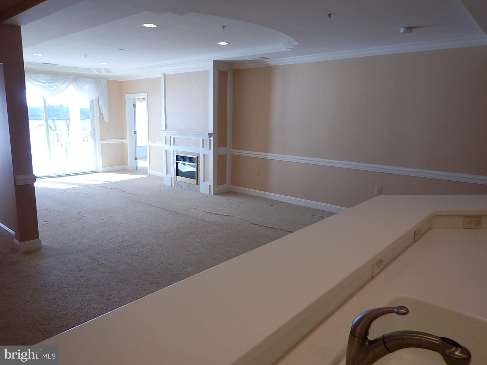 WATERS EDGE - Residential