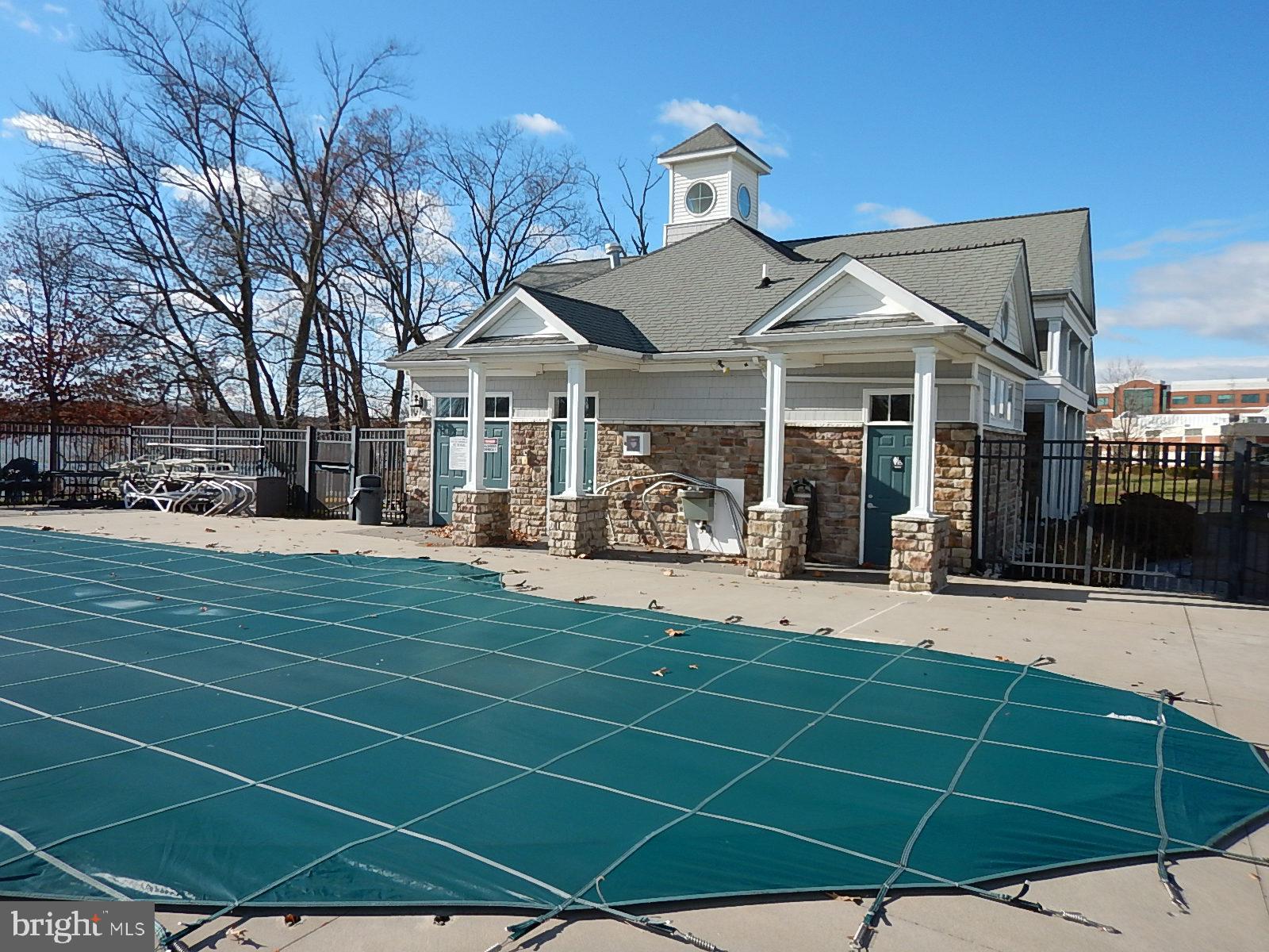 WATERS EDGE - Residential