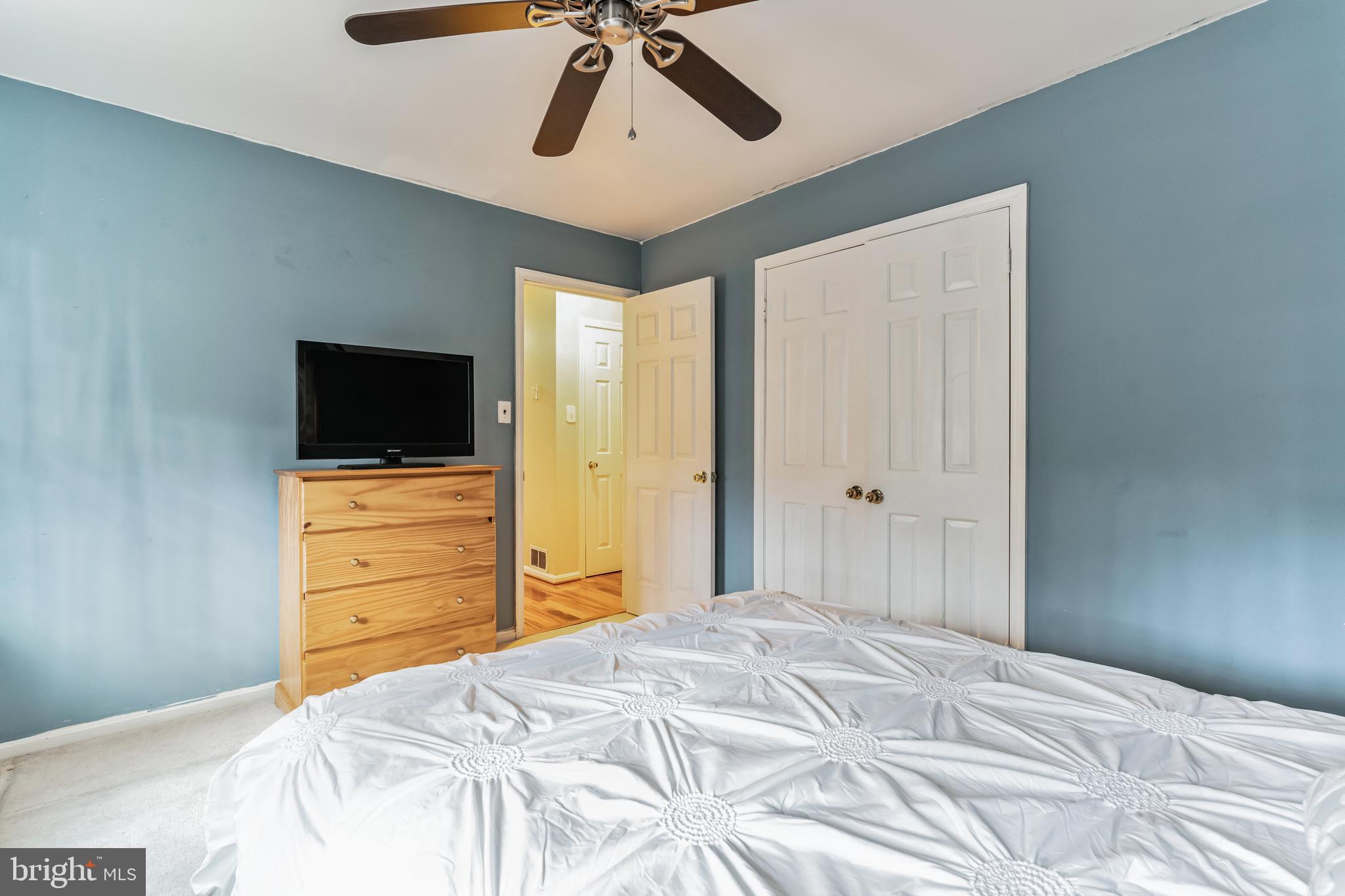 SINGING HILLS - Residential