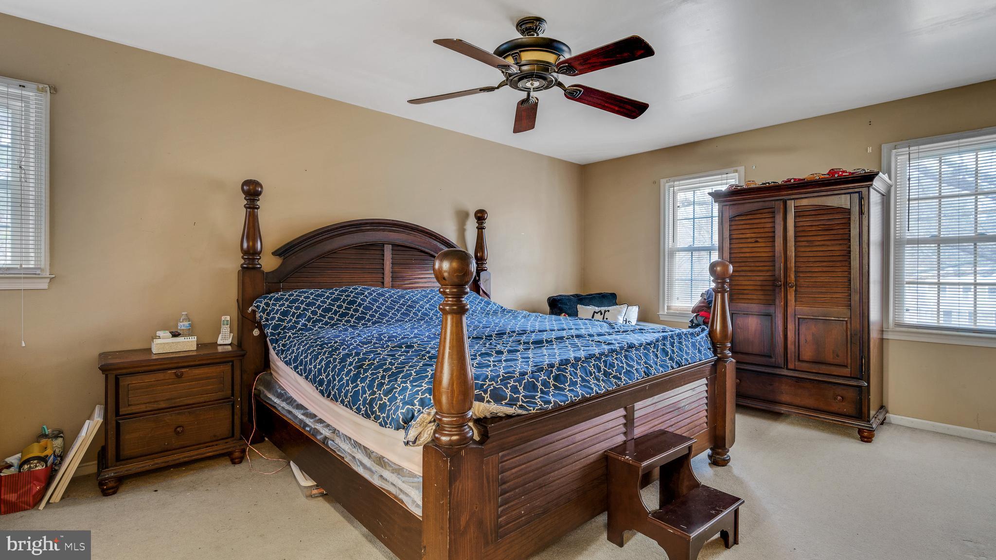 SINGING HILLS - Residential