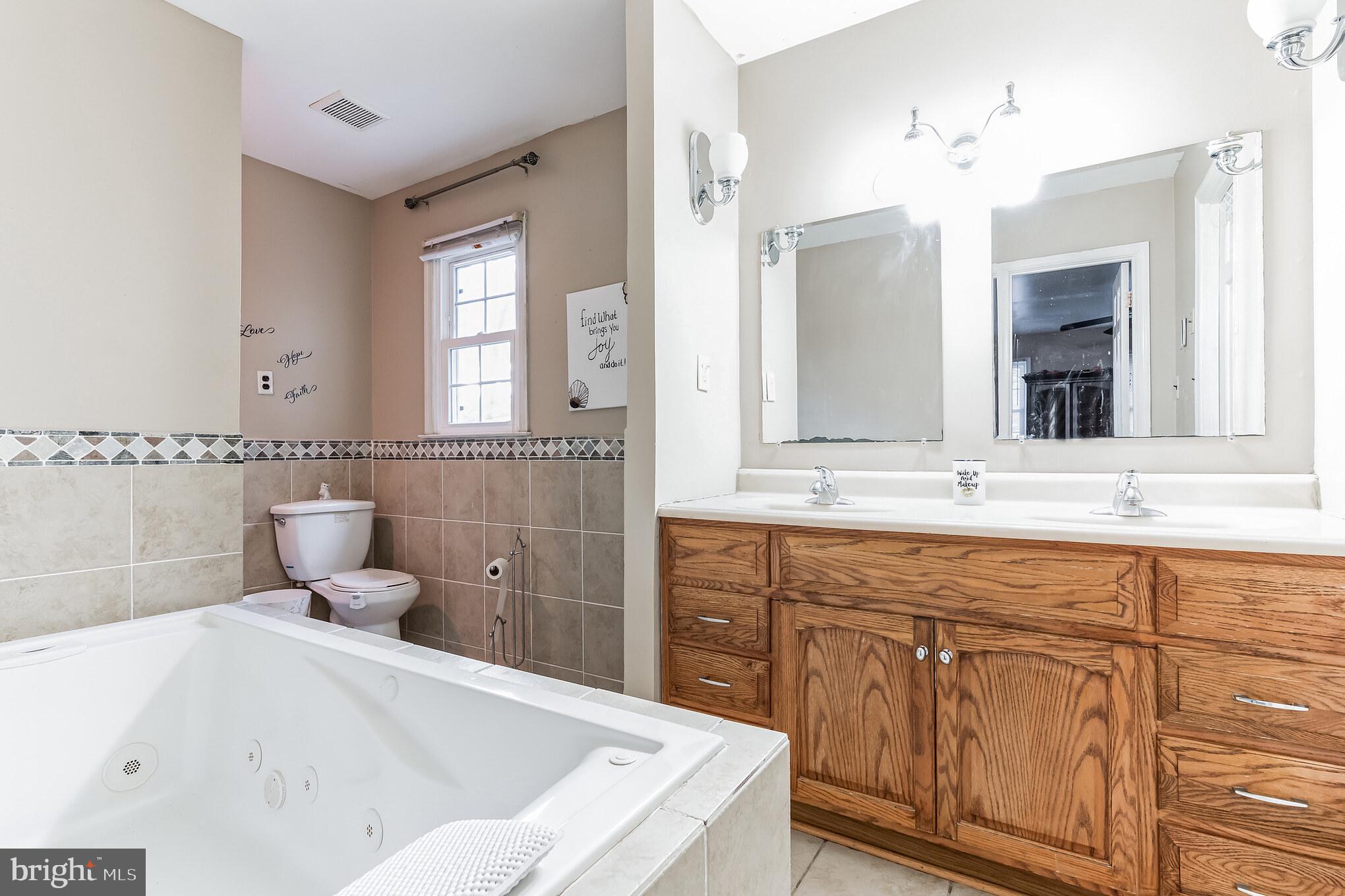 SINGING HILLS - Residential