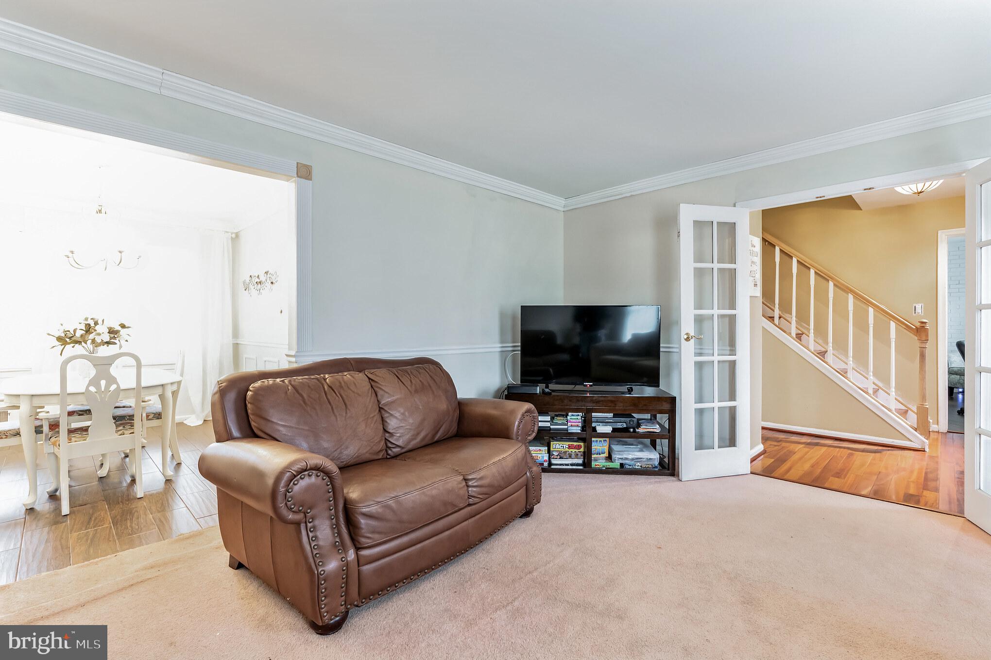 SINGING HILLS - Residential