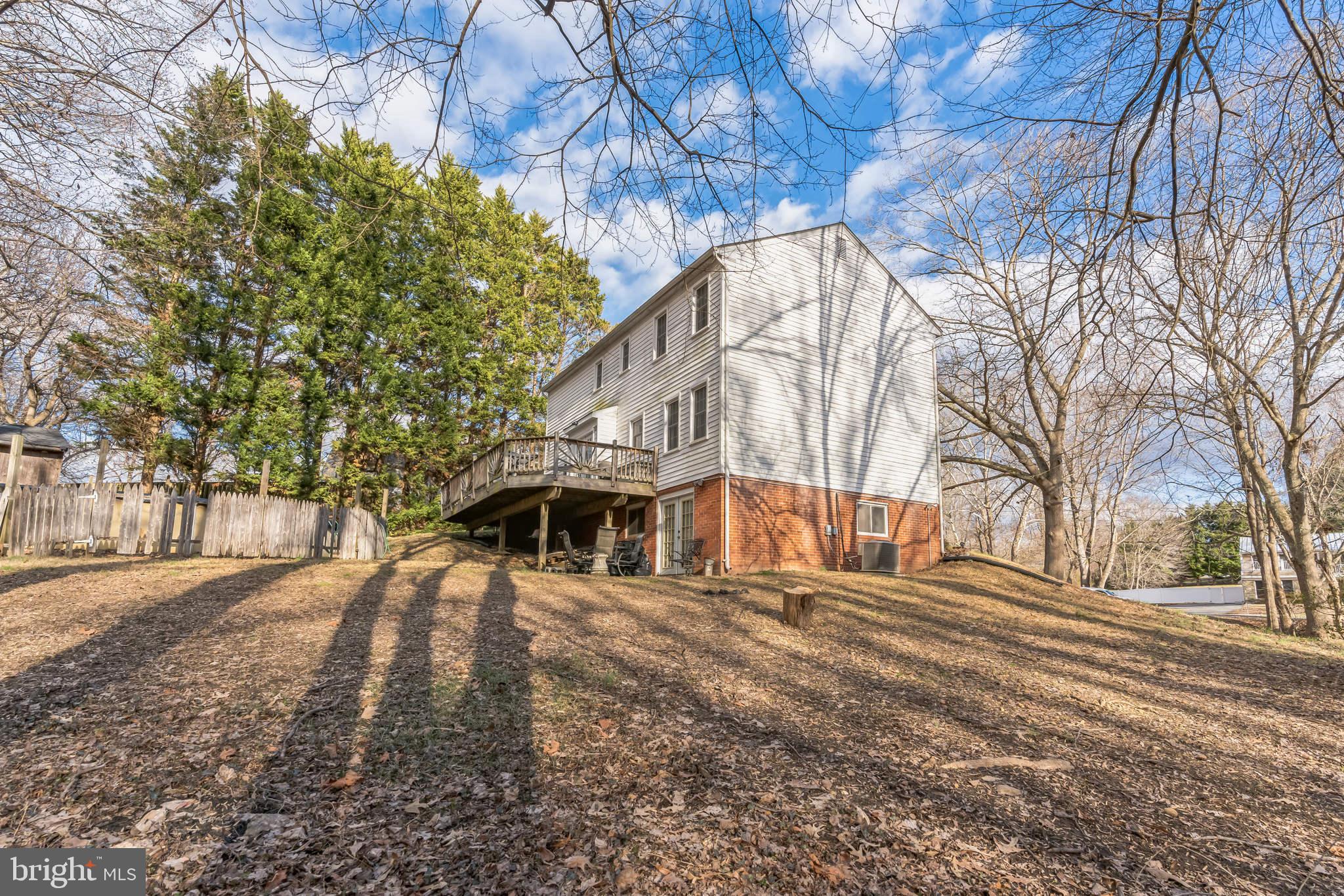 SINGING HILLS - Residential