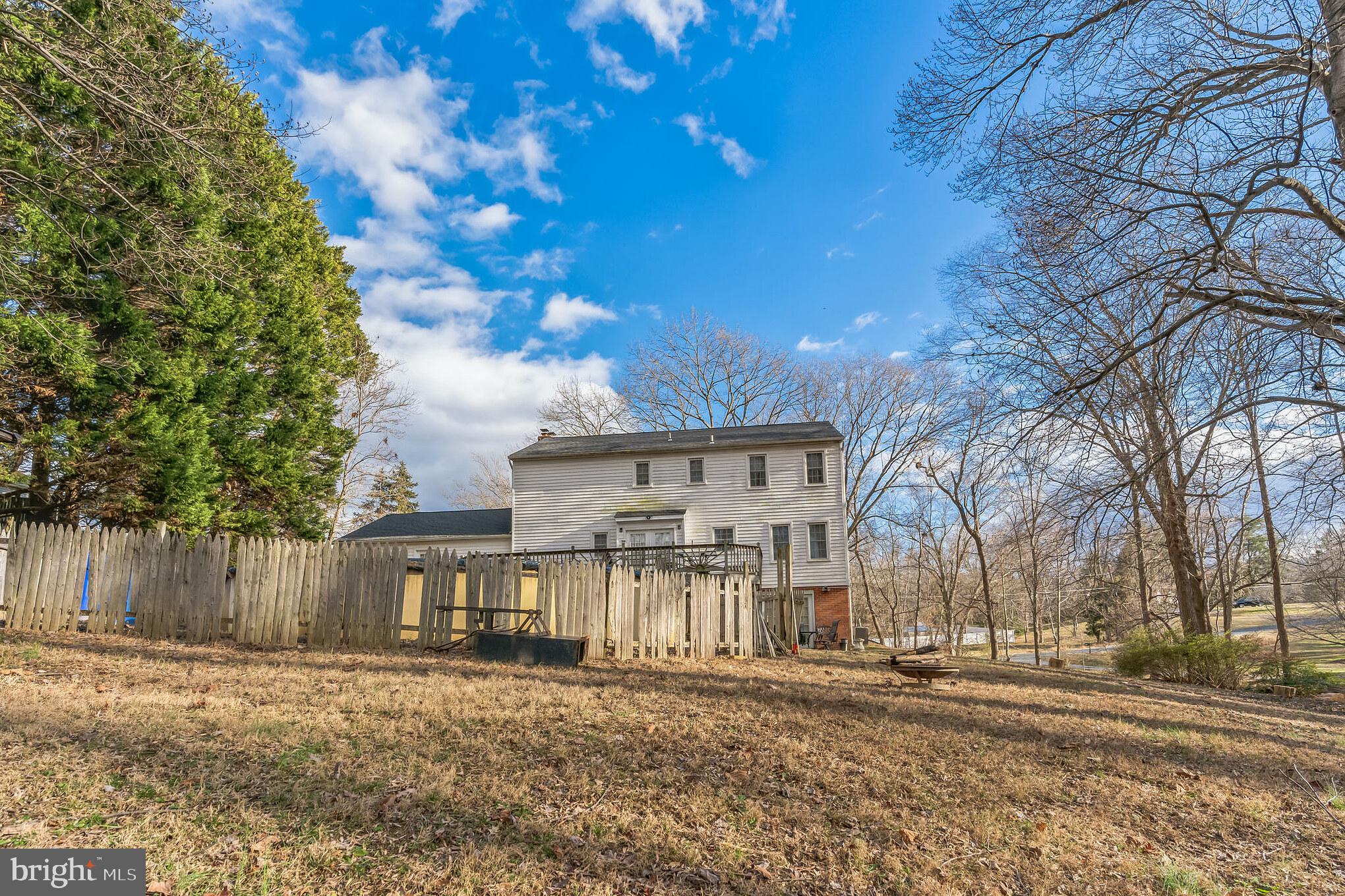 SINGING HILLS - Residential