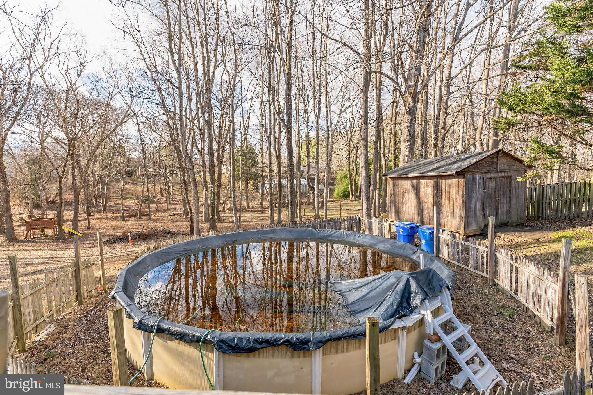 SINGING HILLS - Residential