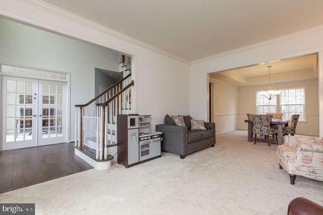 PATRIOTS GLEN - Residential