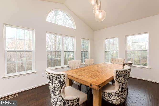 PATRIOTS GLEN - Residential