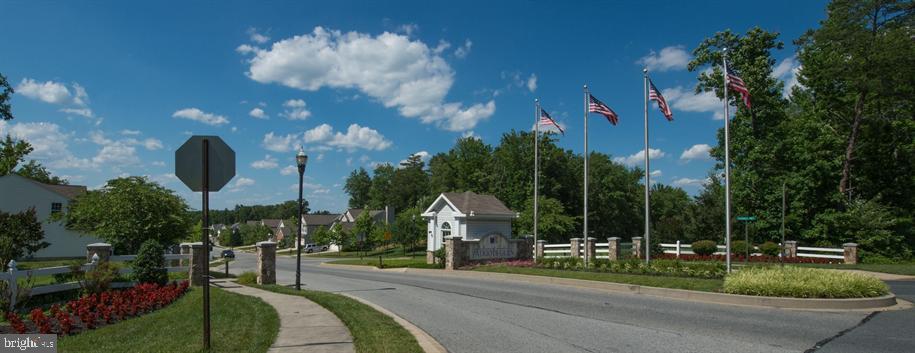 PATRIOTS GLEN - Residential