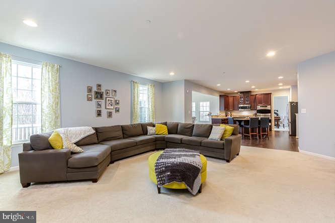 PATRIOTS GLEN - Residential