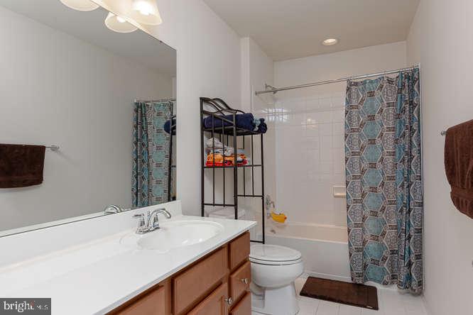 PATRIOTS GLEN - Residential