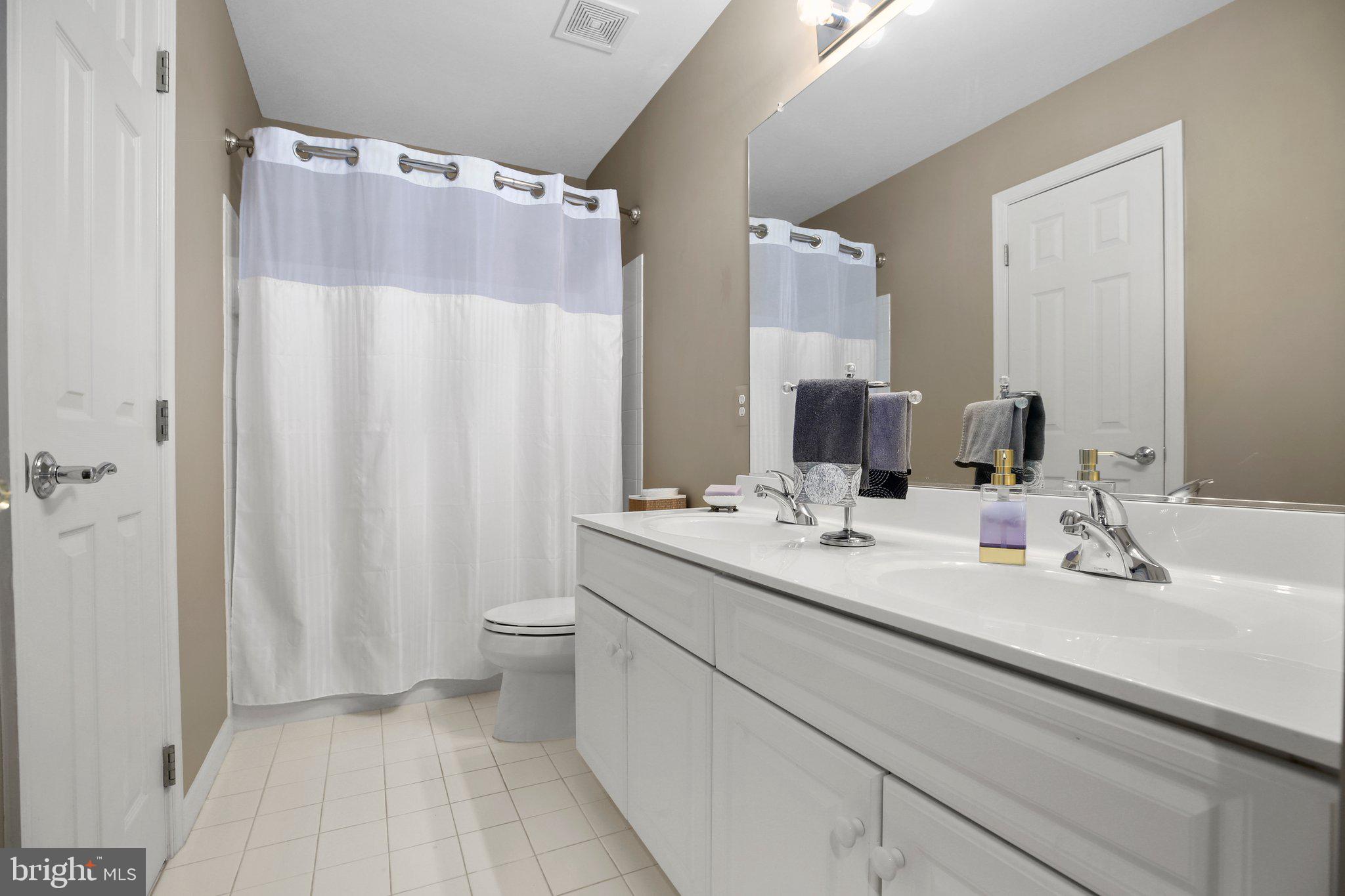 BELMONT BAY - Residential