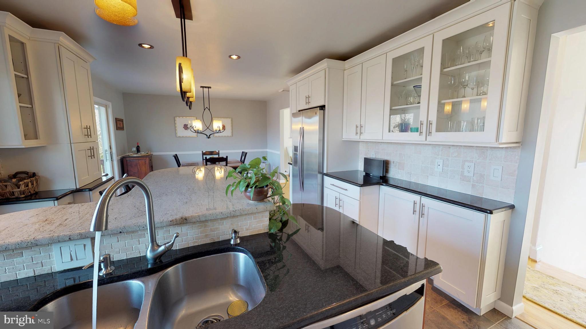 RIVERCREST - Residential