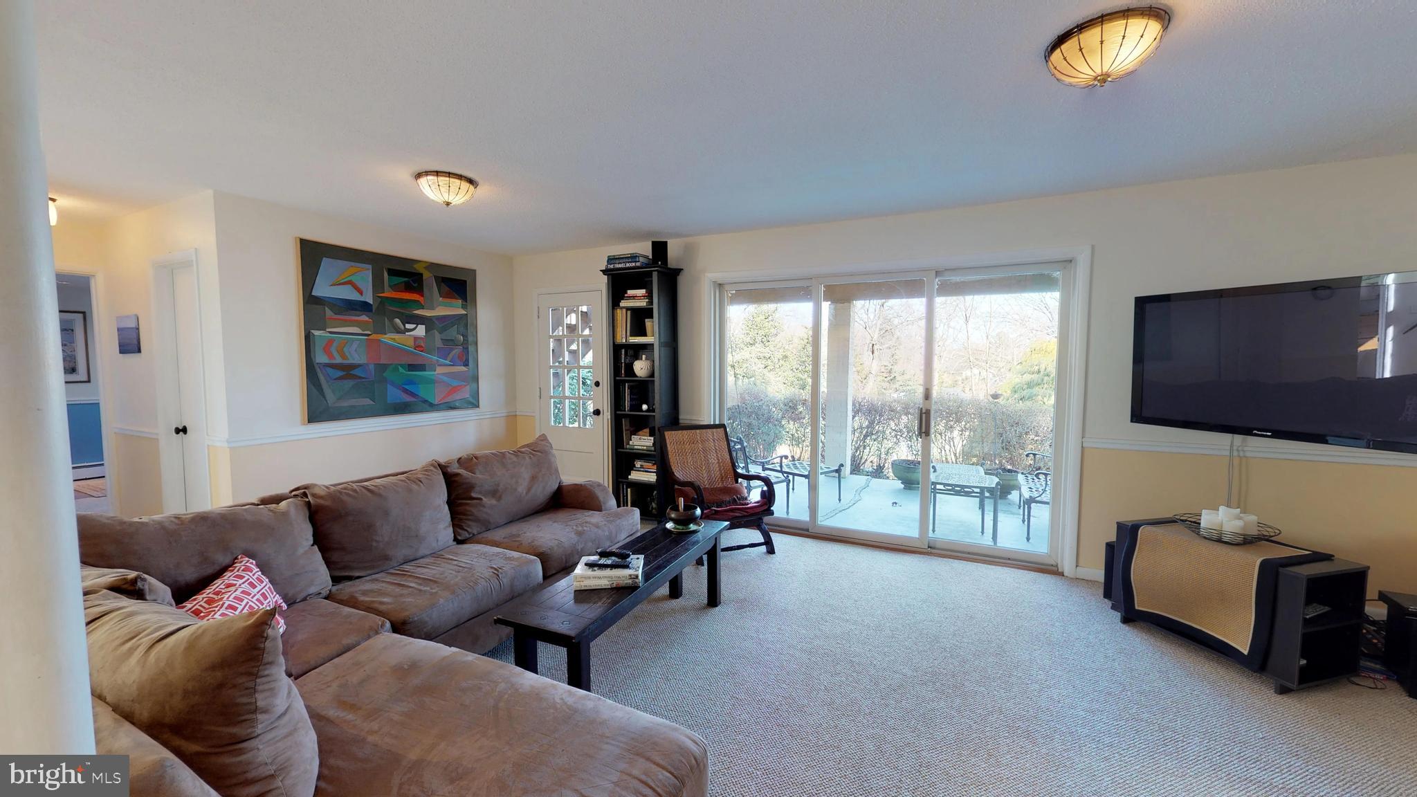 RIVERCREST - Residential