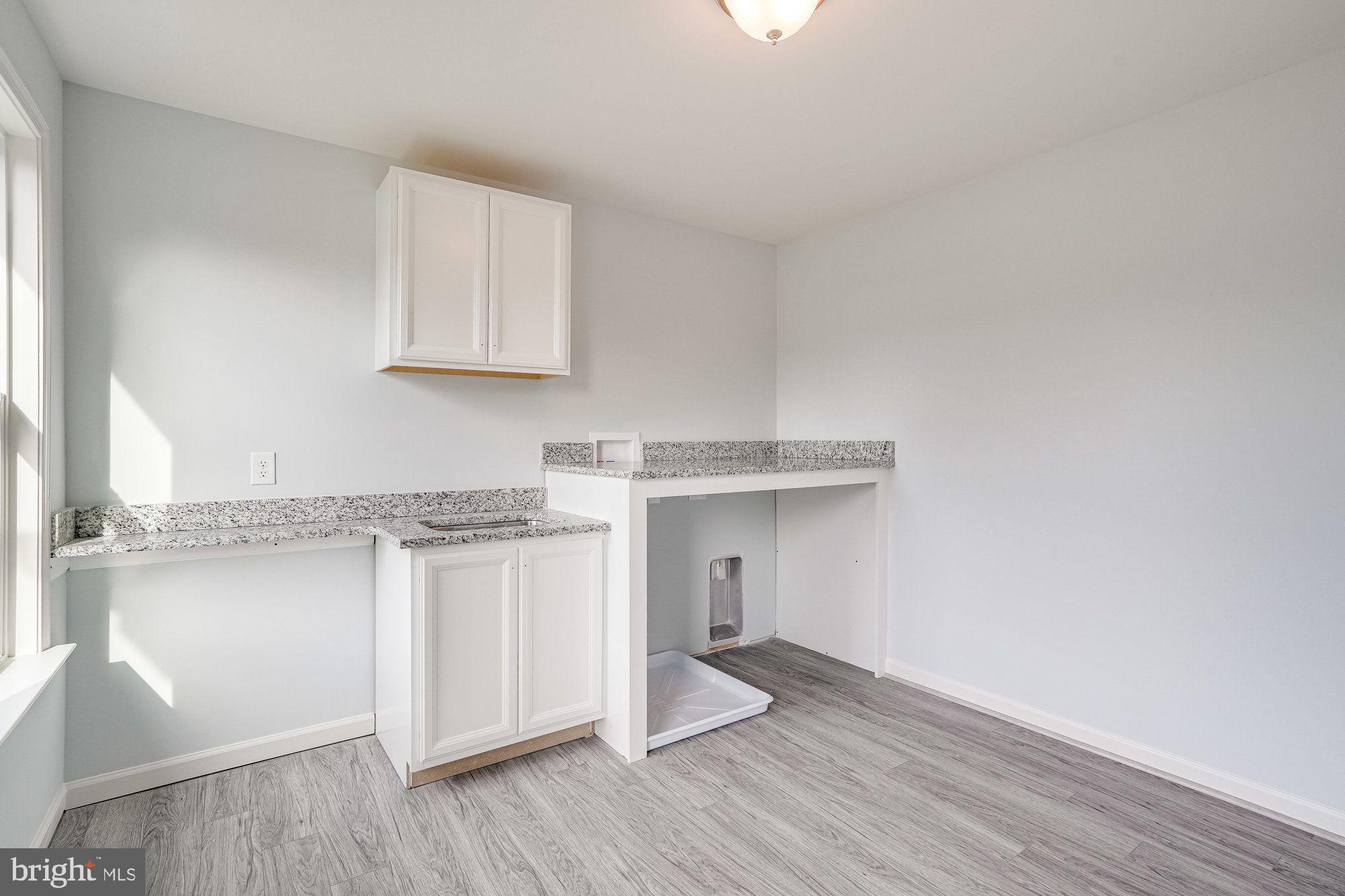 CENTREVILLE - Residential