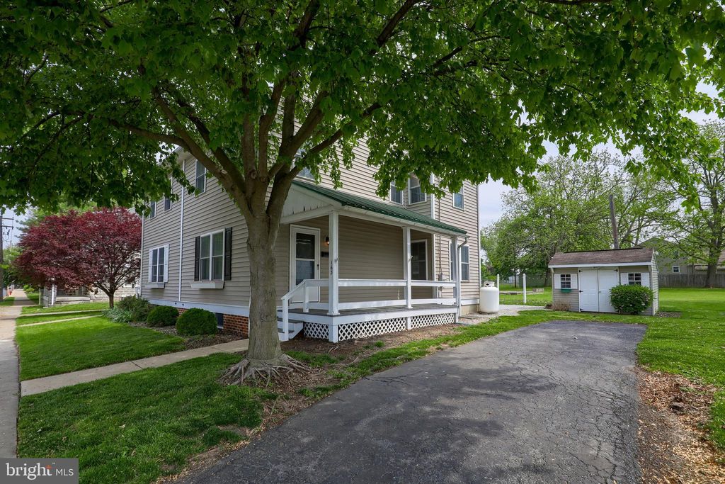 Photo of 163 S PENN ST, MANHEIM, PA 17545 (MLS # PALA2034258)